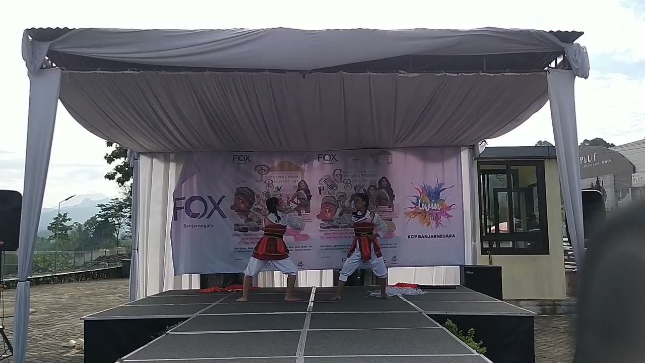 Tari ajur mumur juara 1(Aulina syifa &Rahmalia)