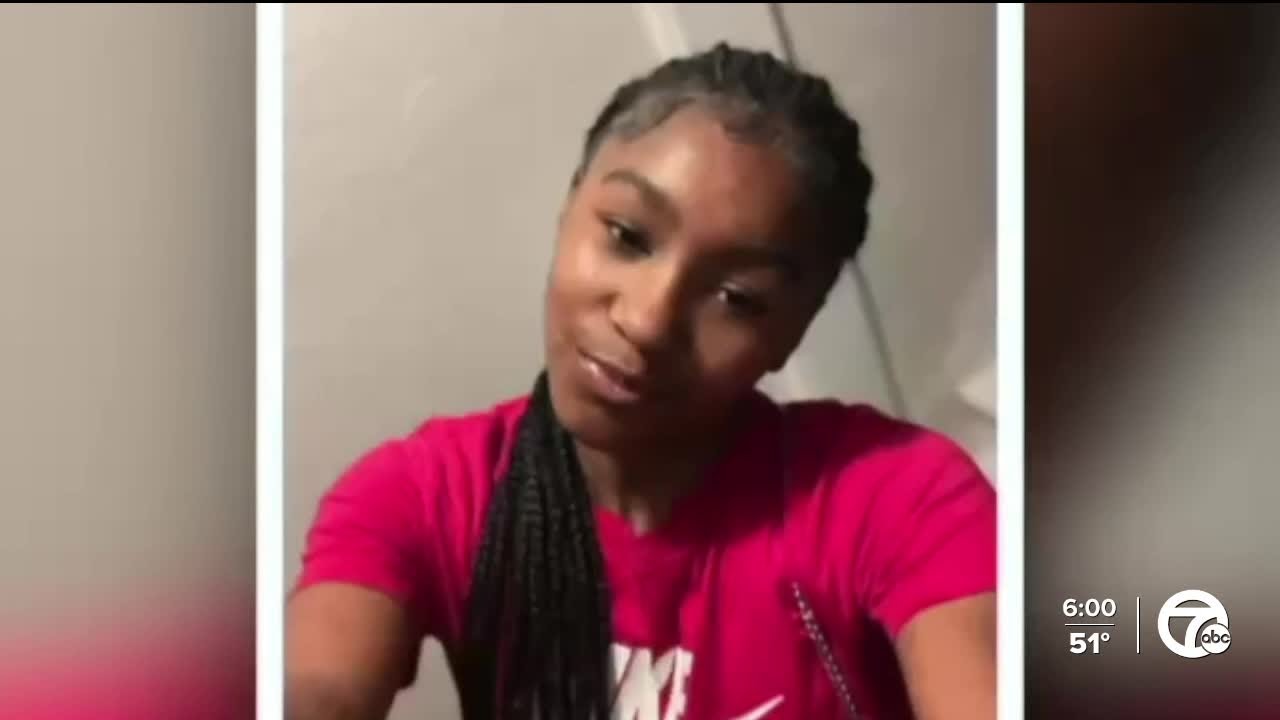 Relatives of missing teen believe registered sex offender harmed her