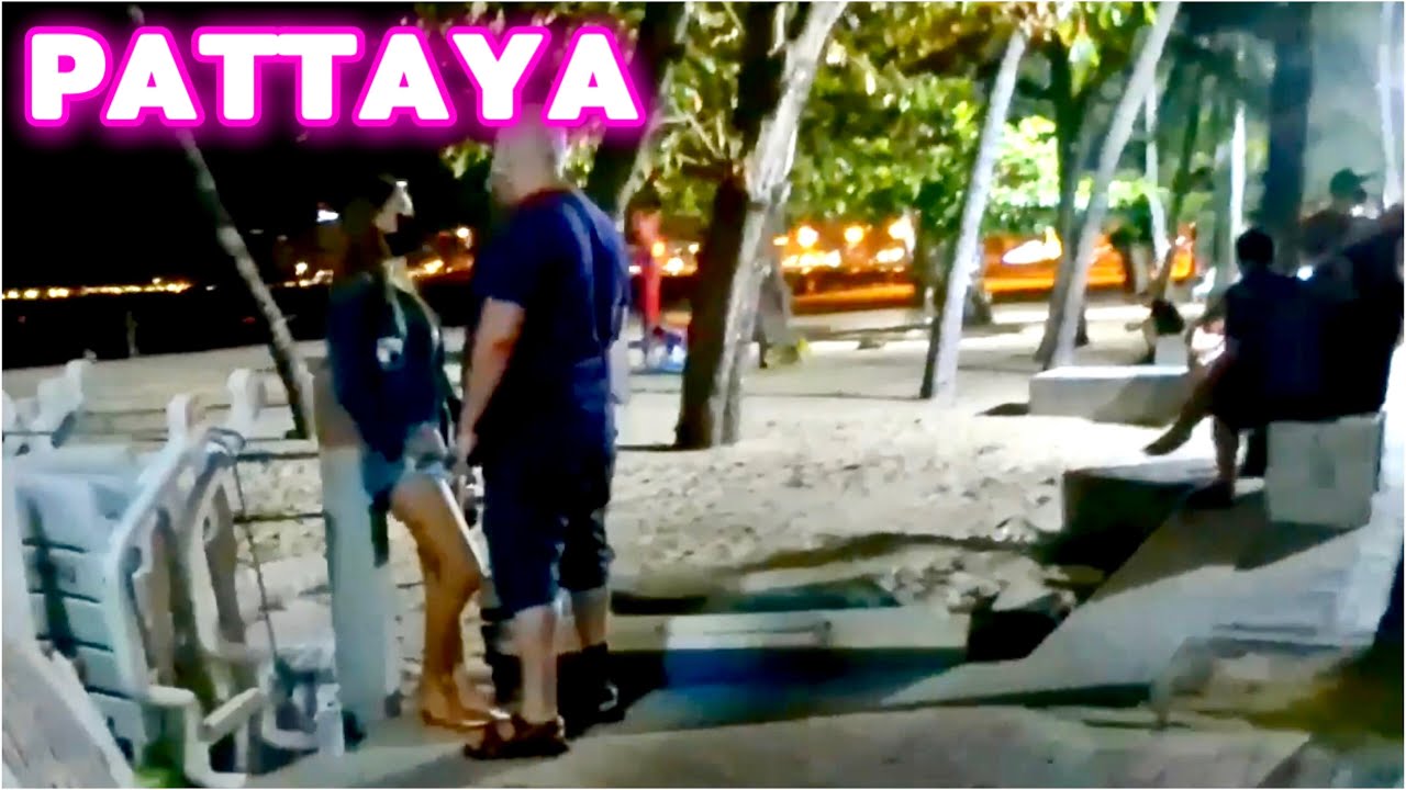 Pattaya Walk, Walking Street, Pattaya Beach Road, Pattaya Beach, Bars are open, at night