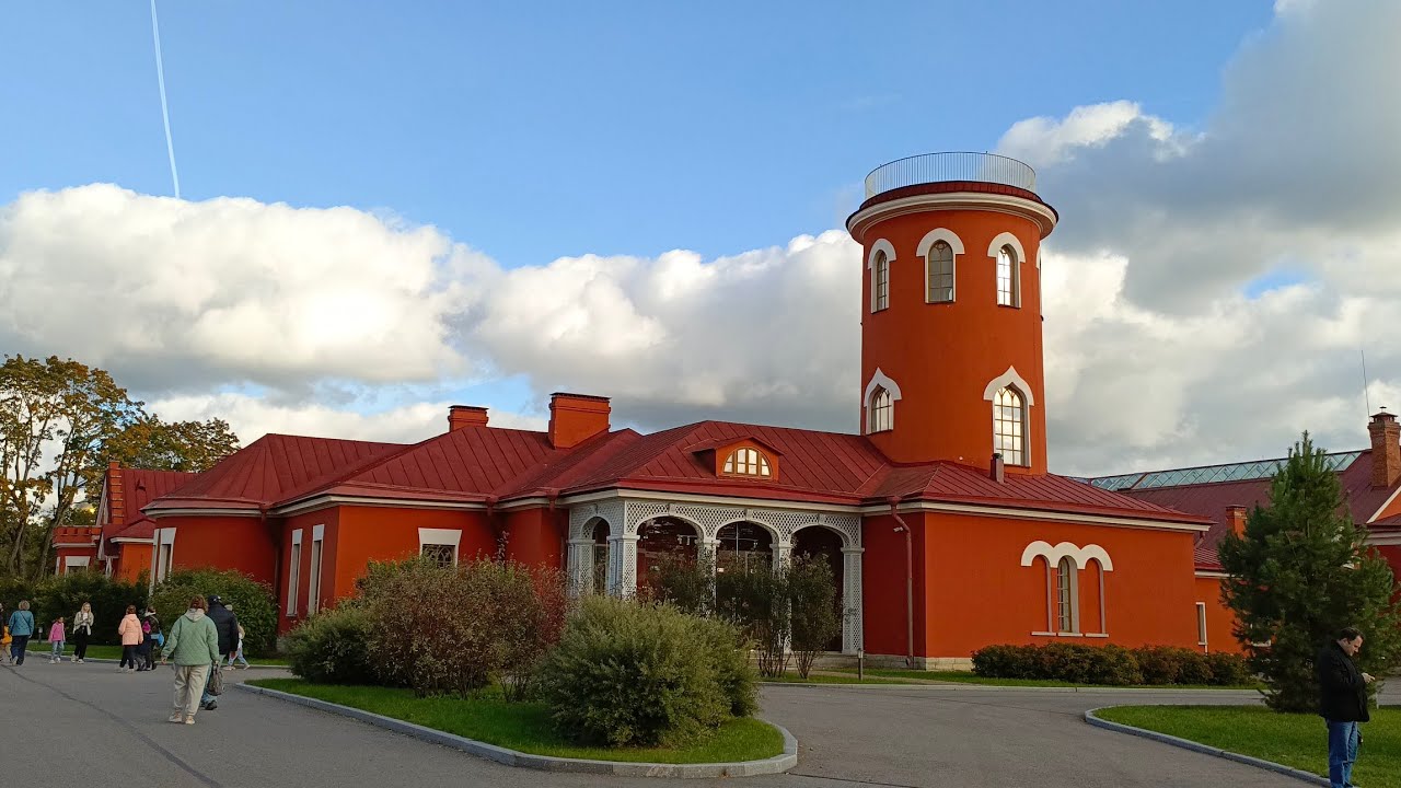 Пушкин. Александровский парк: Императорская ферма, Ратная палата, Феодоровский Государев храм.