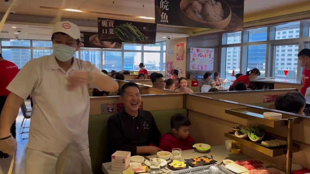 「平安玩樂篇」海底撈火鍋 2025.02.07 #火鍋 #變臉 #撈麵 #美甲 #陪玩姊姊