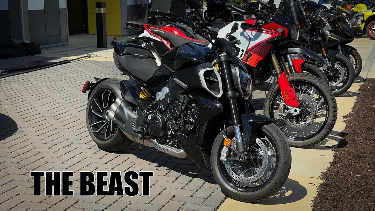 POWAHHH! - Ducati Diavel V4 Demo Ride