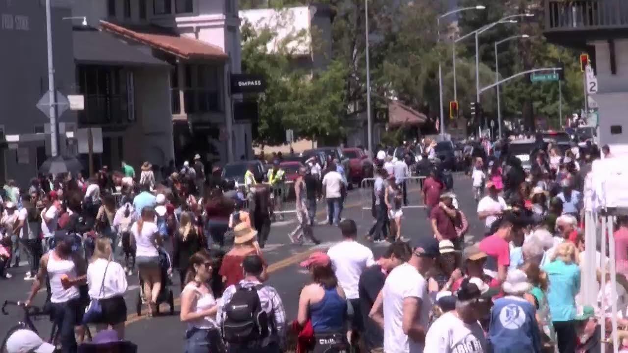 Sonoma Hometown Fourth of July Parade SVFRA 2023