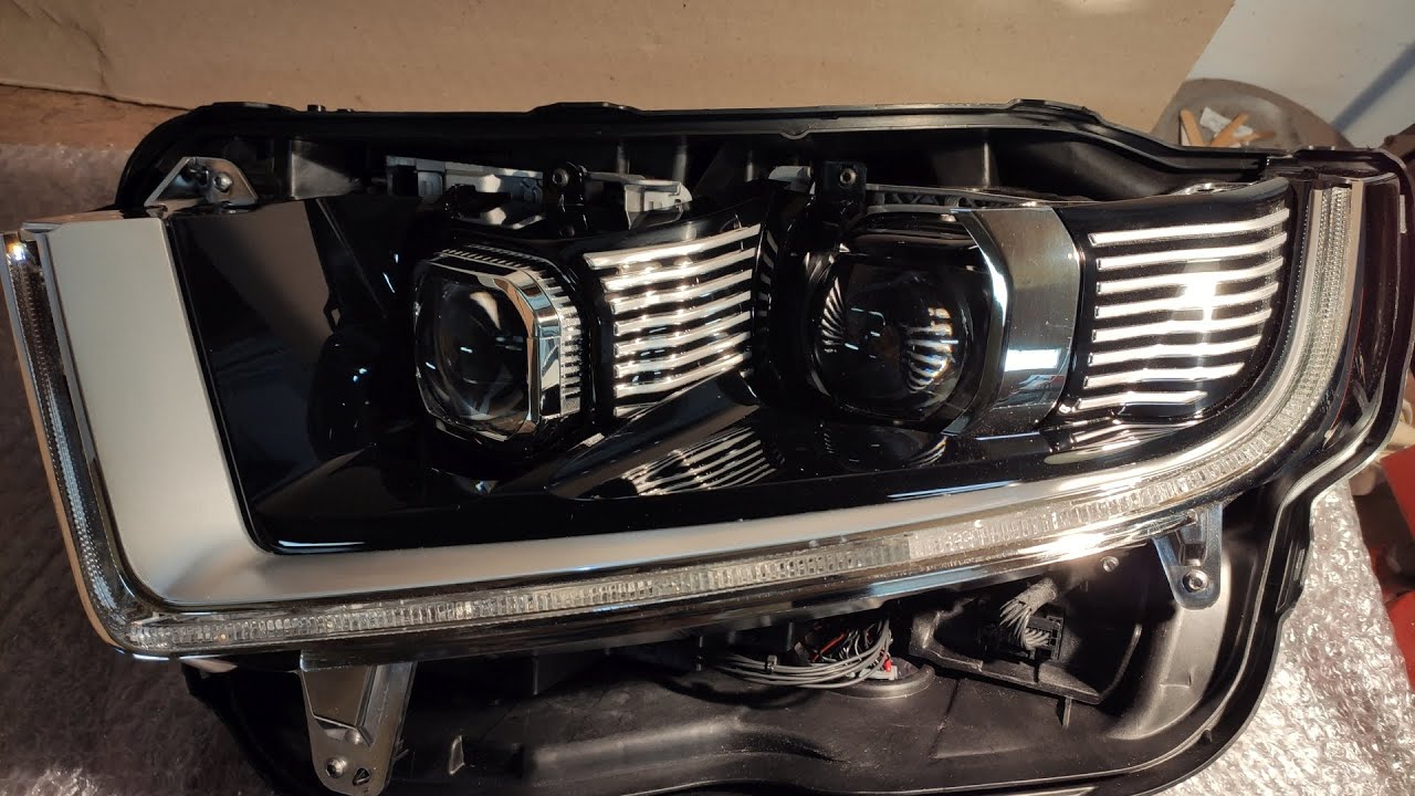 Ford Edge 2017 LED Scheinwerfer öffnen