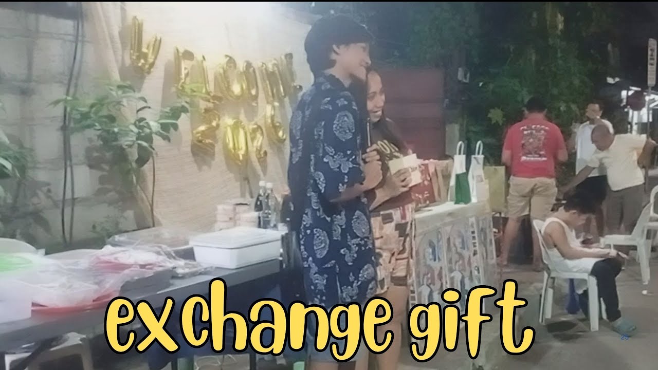 Exchange Gift // may makulit na sayaw ng sayaw :)