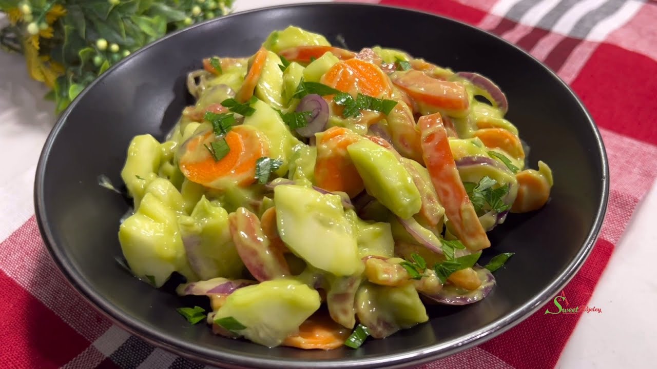 This No Mayo Cucumber Salad Is Soo Delicious