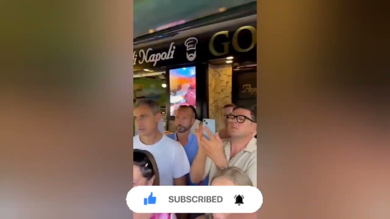 peppe di napoli e la sua clientela ...