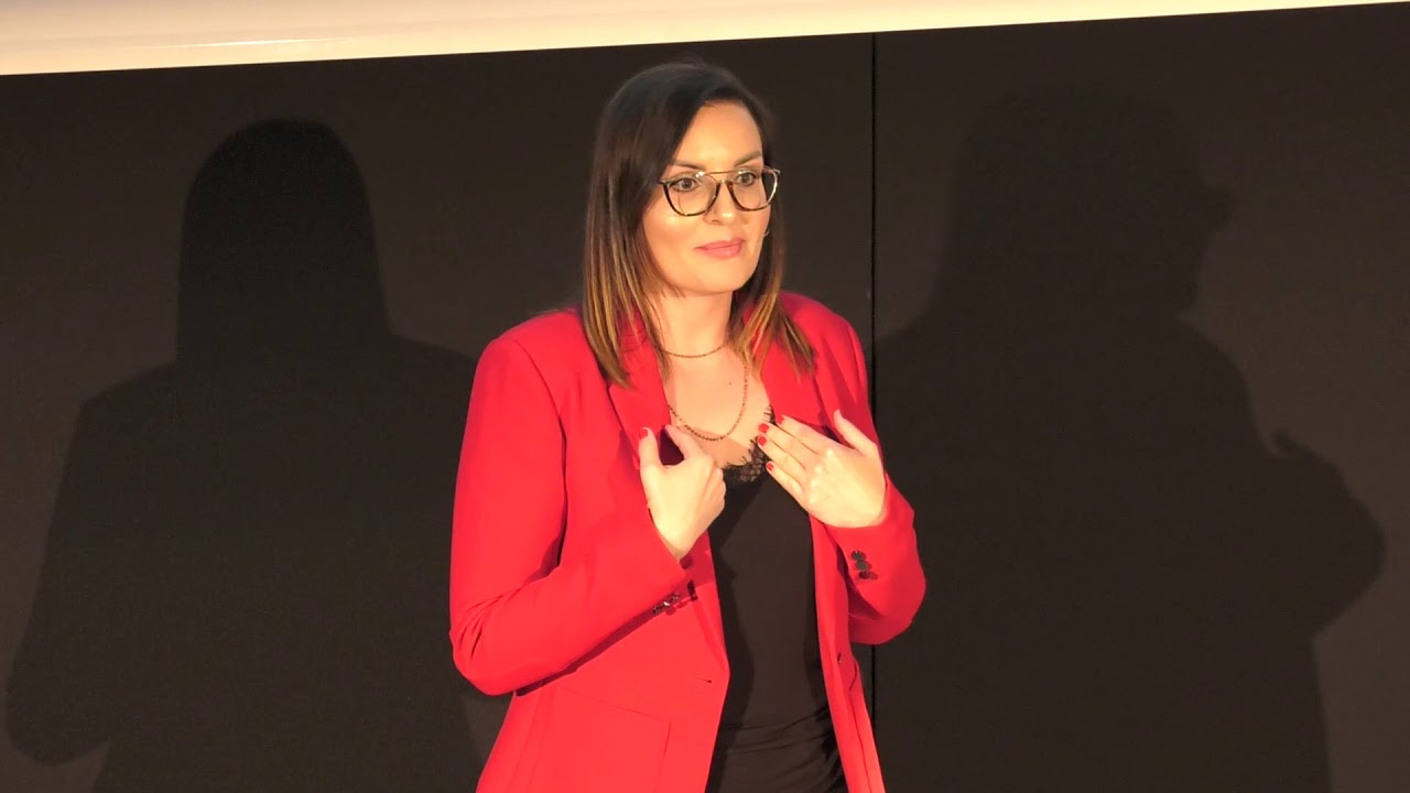 Uważność lekiem na wszystko | Agnieszka Mikołajska | TEDxWSB