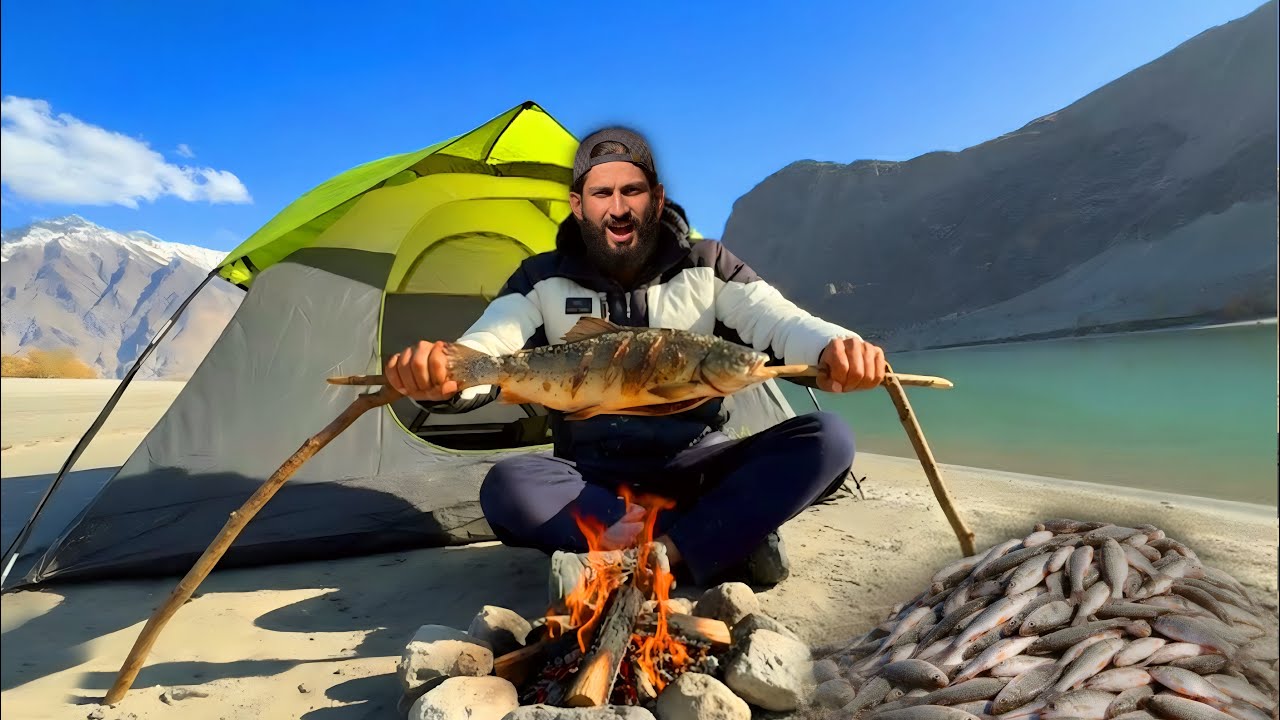 😱Solo Camping on the Indus River in Freezing Winter – You Won’t Believe What I Caught & Cooked!