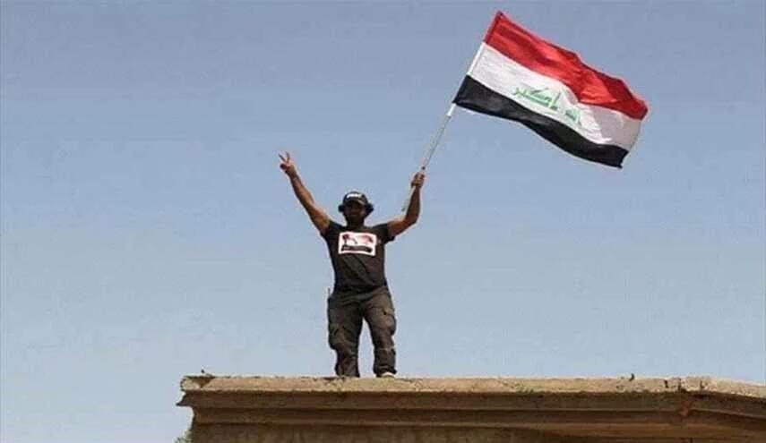 الشرطة الاتحادية ترفع العلم العراقي على مبنى مركز ناحية الشورة