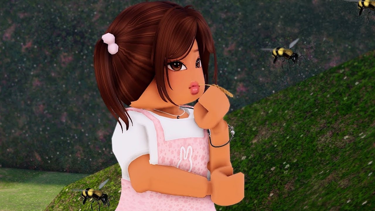 Lucy STUNG by a SWARM of Bees in Grandma's Garden 💥 Roblox Roleplay