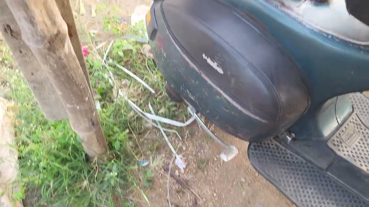 early morning cold start. bajaj chetak exhaust sound