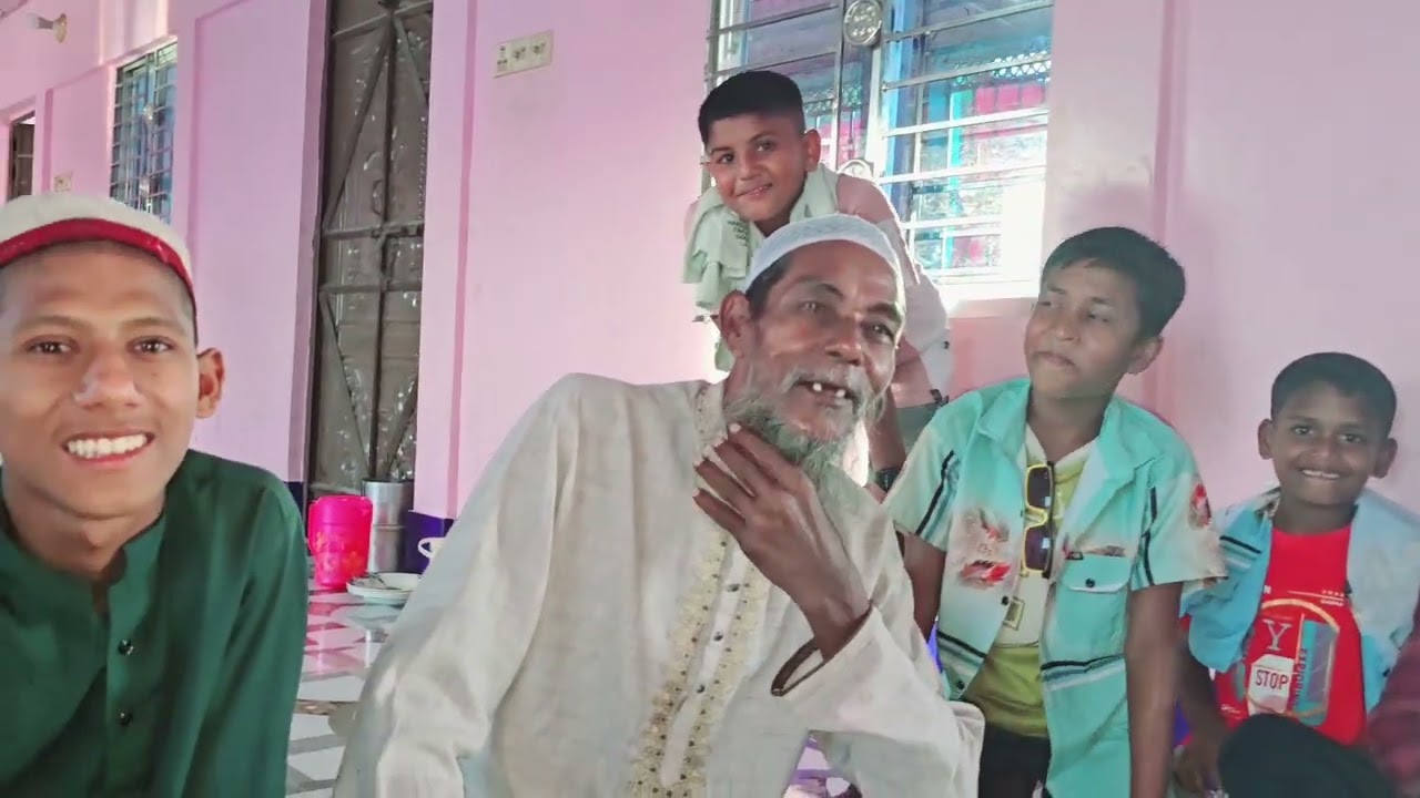 আনোয়ার মামার কথা শুনলে শুধু হাসি উঠে। 