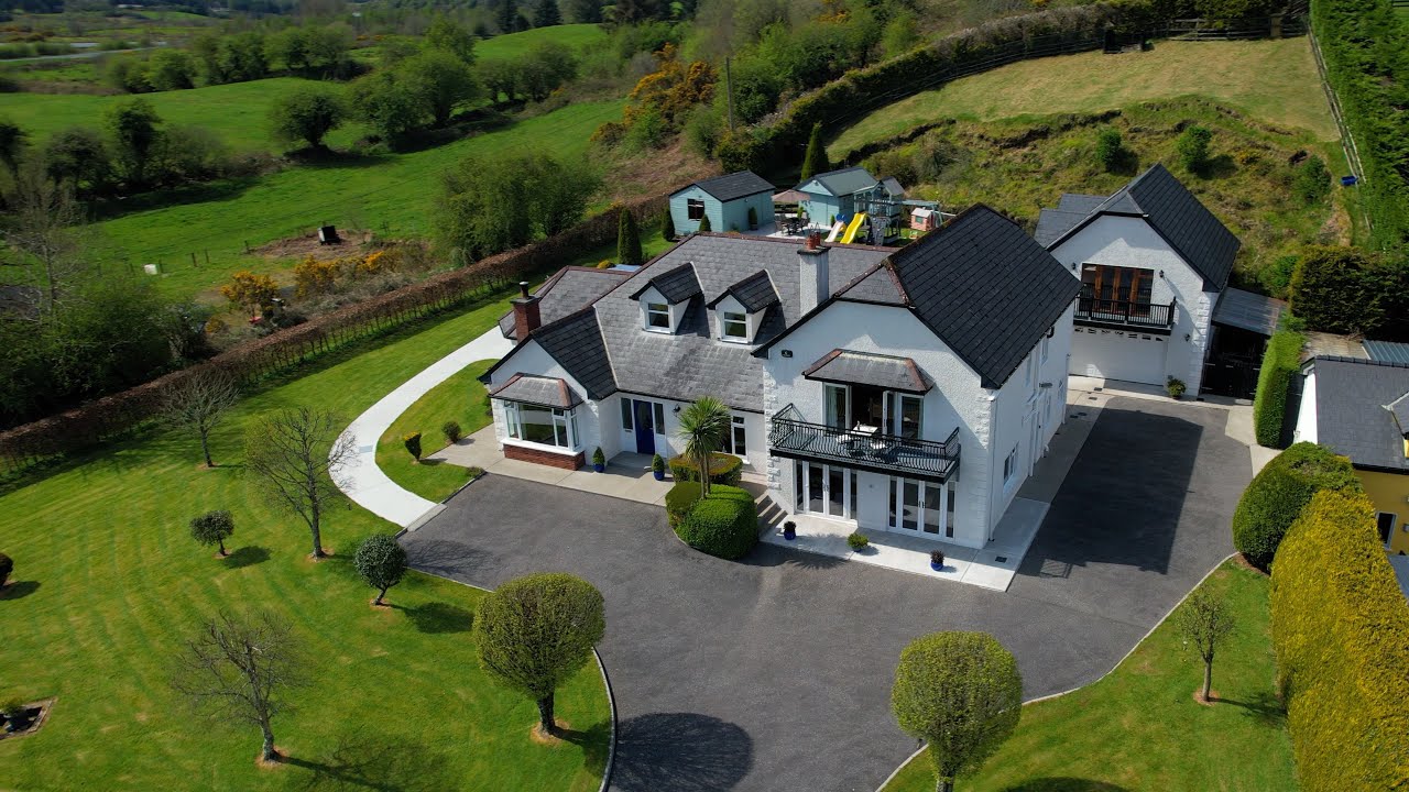 For Sale: Hillview Lodge, Charlestown, Co. Mayo