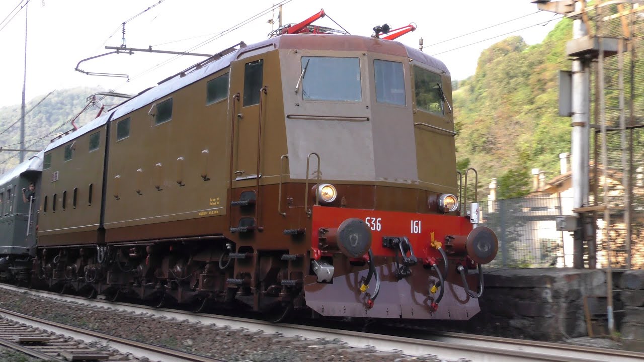 2023-09-30 E 636.161 con il treno storico dei Giovi