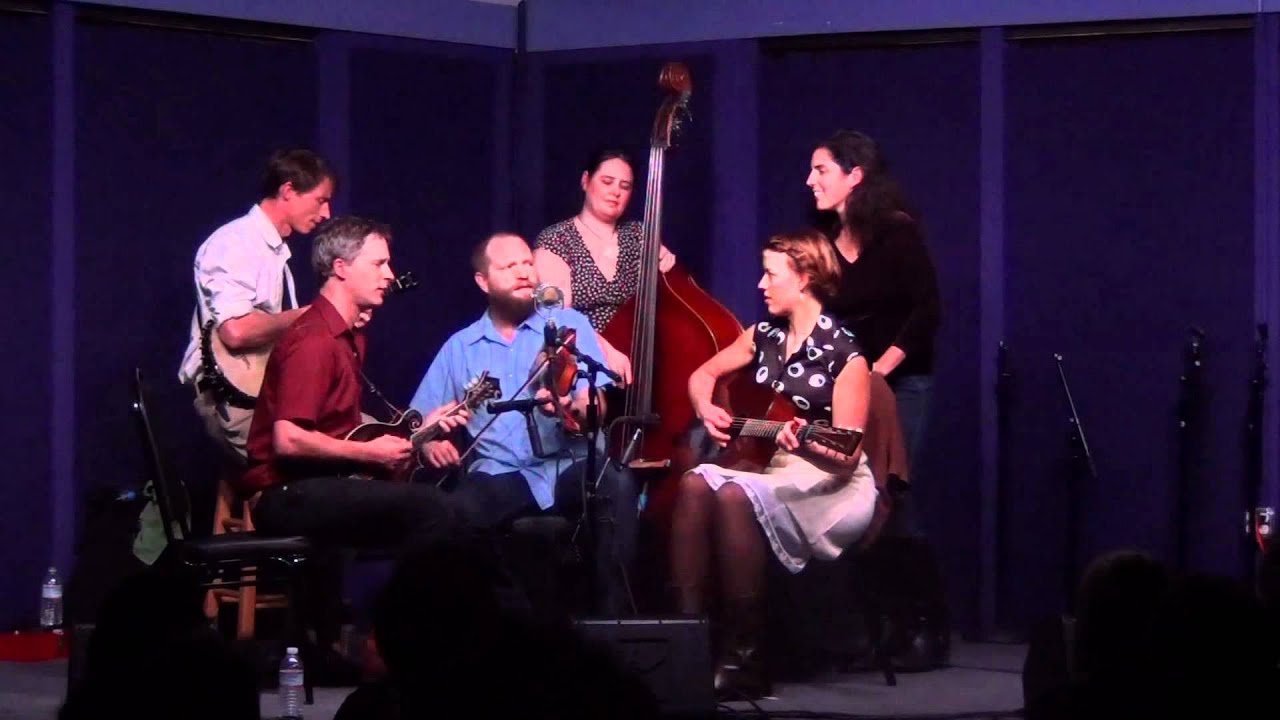 Sow 'Em on the Mountain by Foghorn Stringband with Anne & Pete Sibley
