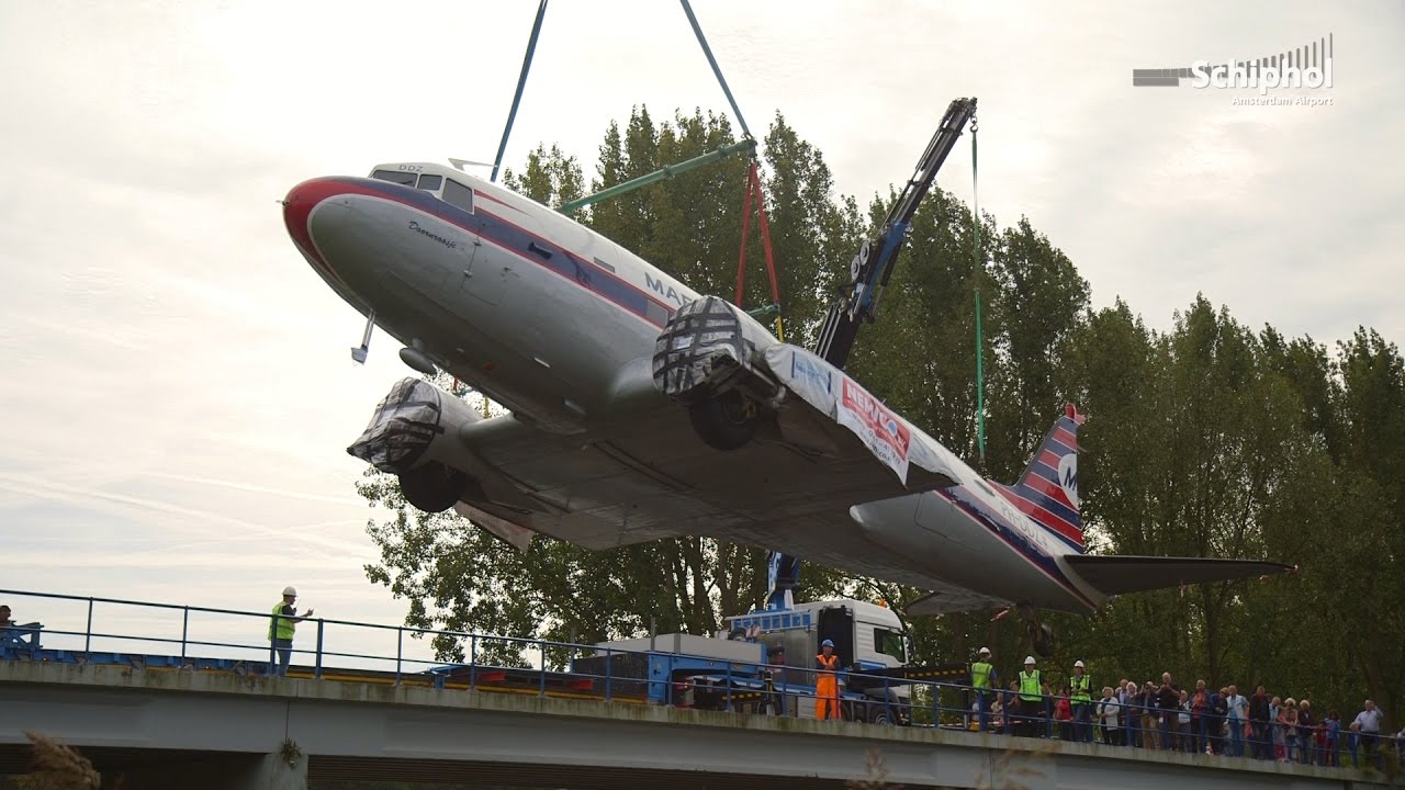 Bijzondere verplaatsing Douglas DC-3 Dakota