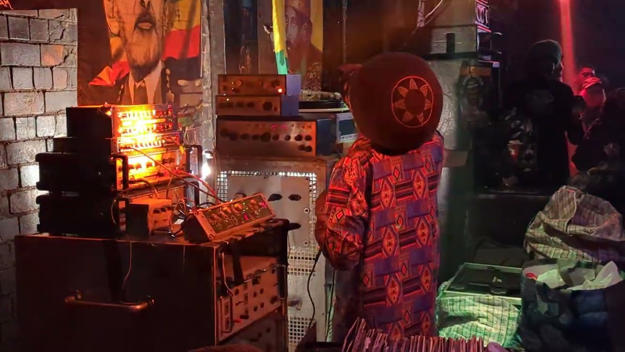 Jah Shaka running M.Ital - Mindframe Mystics - OneDub Lab11 Birmingham 27/12/22 - Pt5