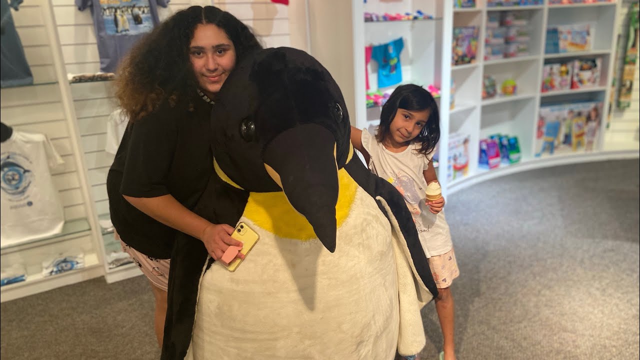 ثري تو ون اكشن 🌸 اكواريوم😍 حيوانات 🦉🦈 لعبنا قاعه الاستكشاف 🛼 يوميات حور وحوراء