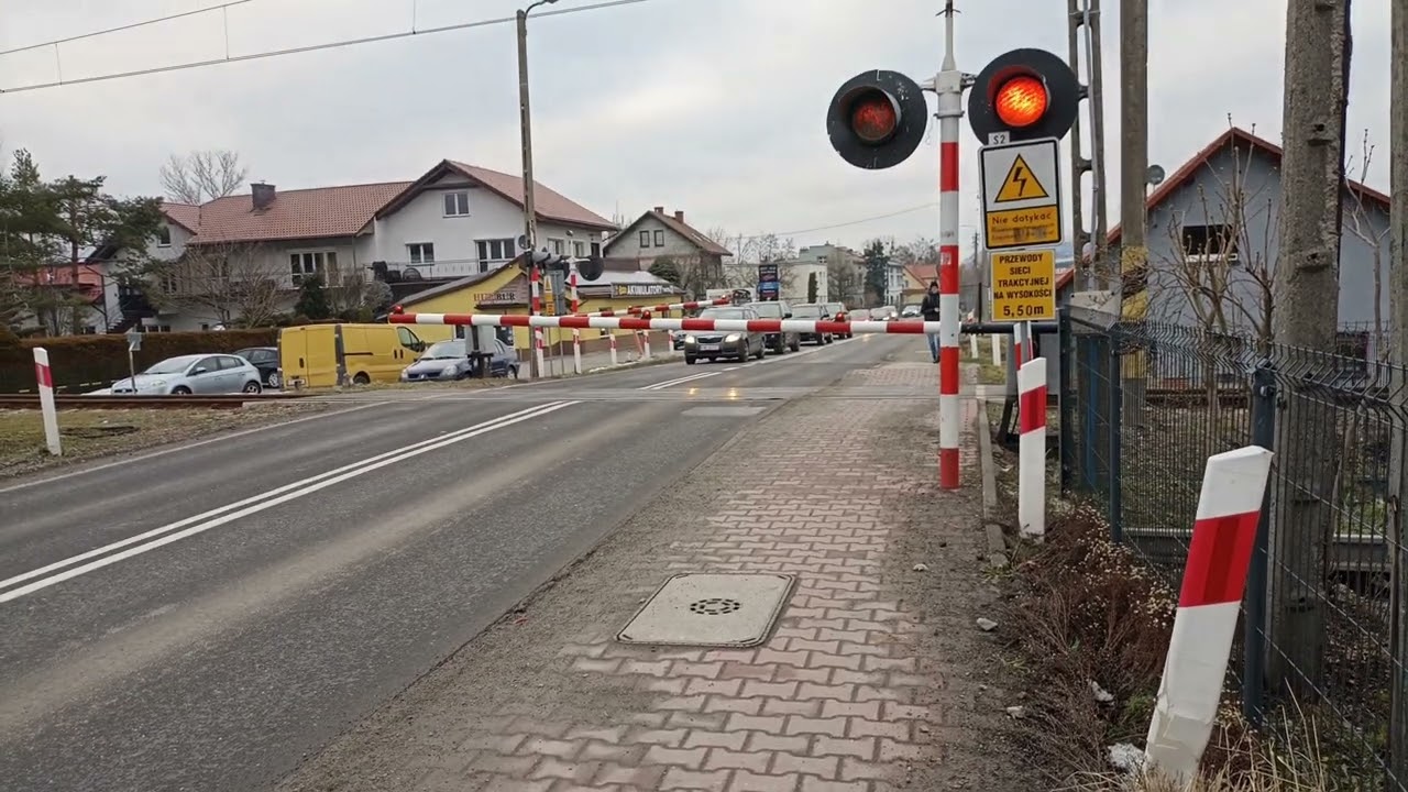 [4K | EHL + KBB-6] Przejazd kolejowy Andrychów ulica Beskidzka / Polish railroad crossing
