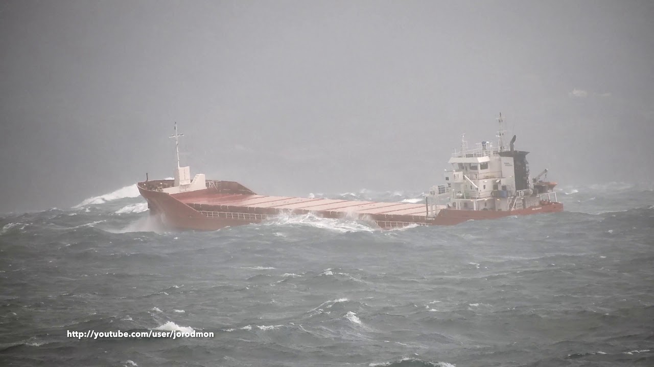 General Cargo Vessel WAALDIJK outbound A Coruña [4K]