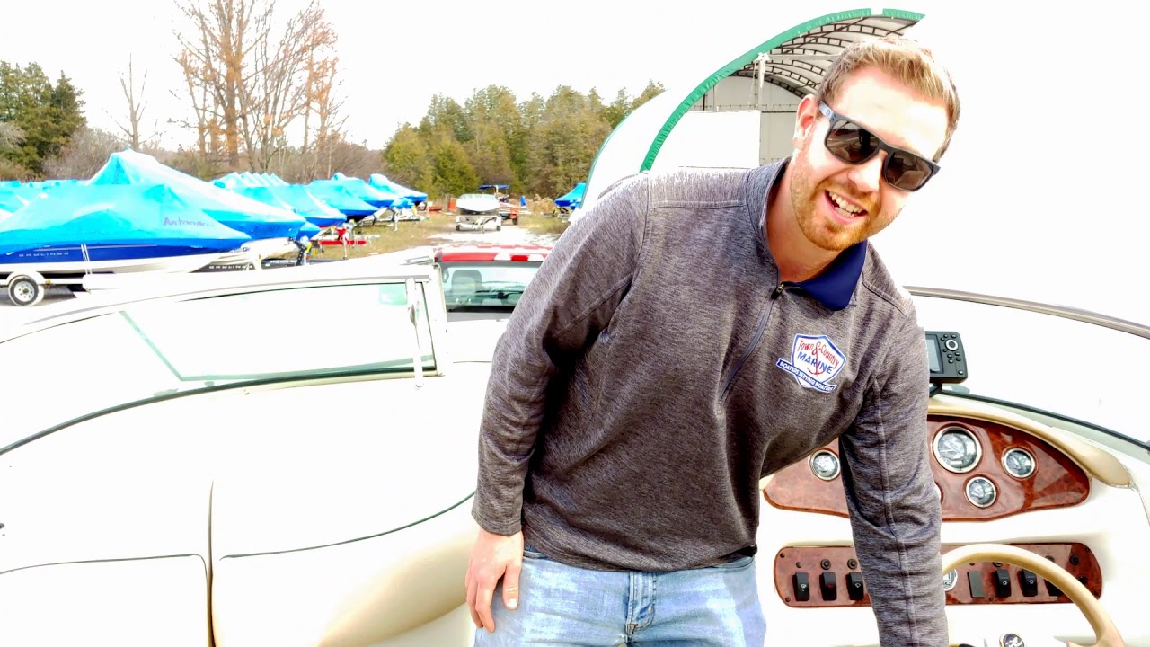 2000 Sea Ray 260 Bowrider for Sale in Lakefield, ON | Town & country Marine