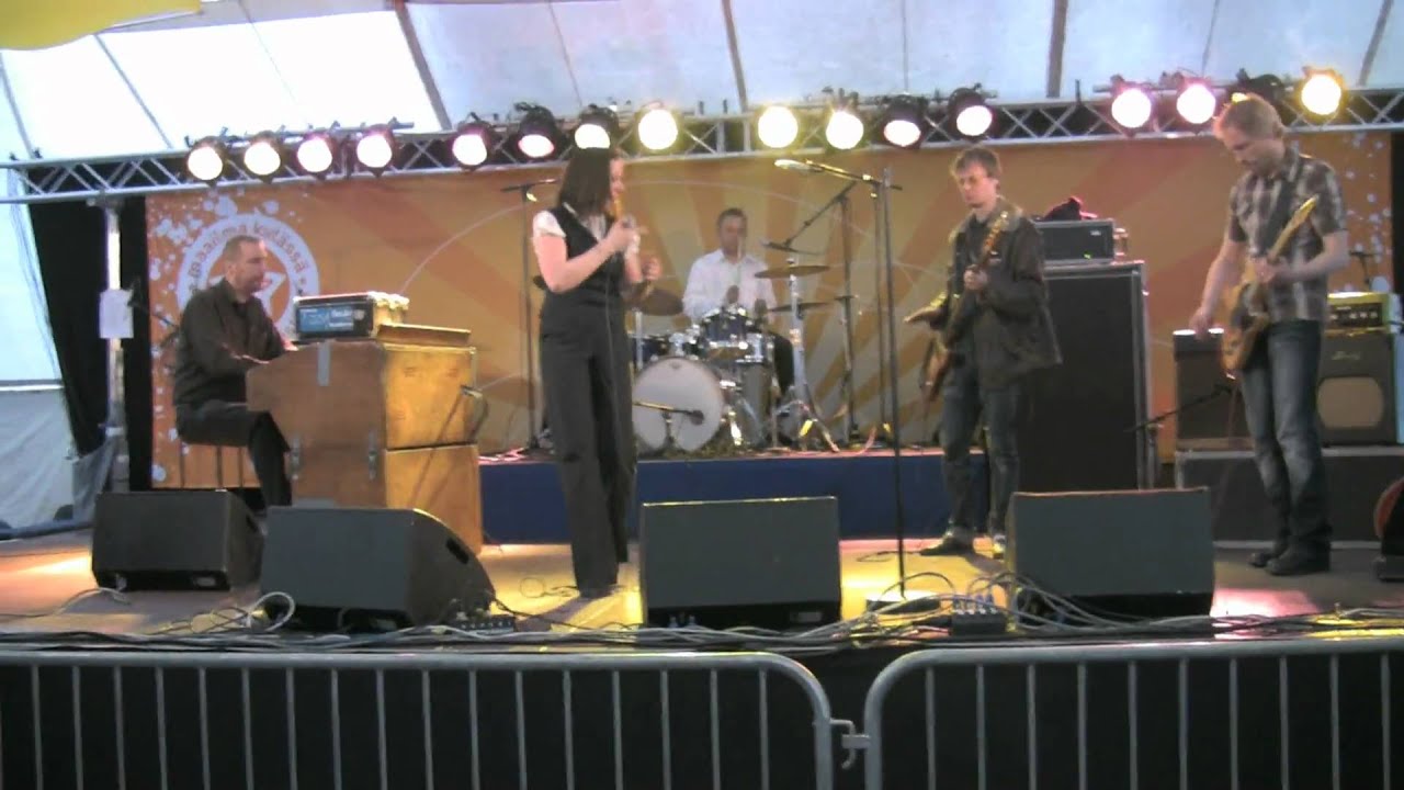 Marjo Leinonen & Viranomaiset: Skii-doo man blues
