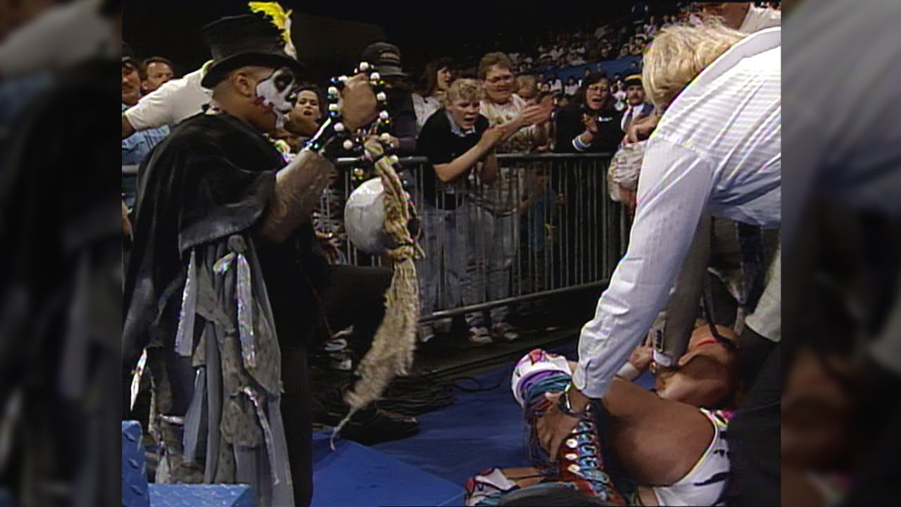 Папа Шанго накладывает проклятие на Ultimate Warrior: Superstars, 16 мая 1992 года (эксклюзив WWE...