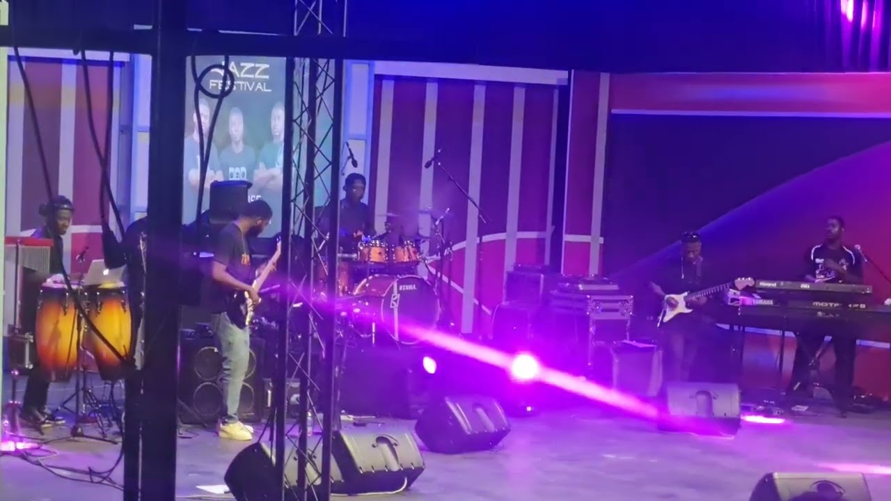 Distortion Guitar Technigue for Rnb