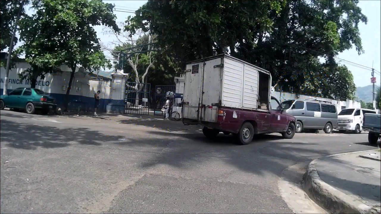 Santa Ana , El salvador   De  Barrio SAN JUAN  a  Barrio SANTA BARBARA