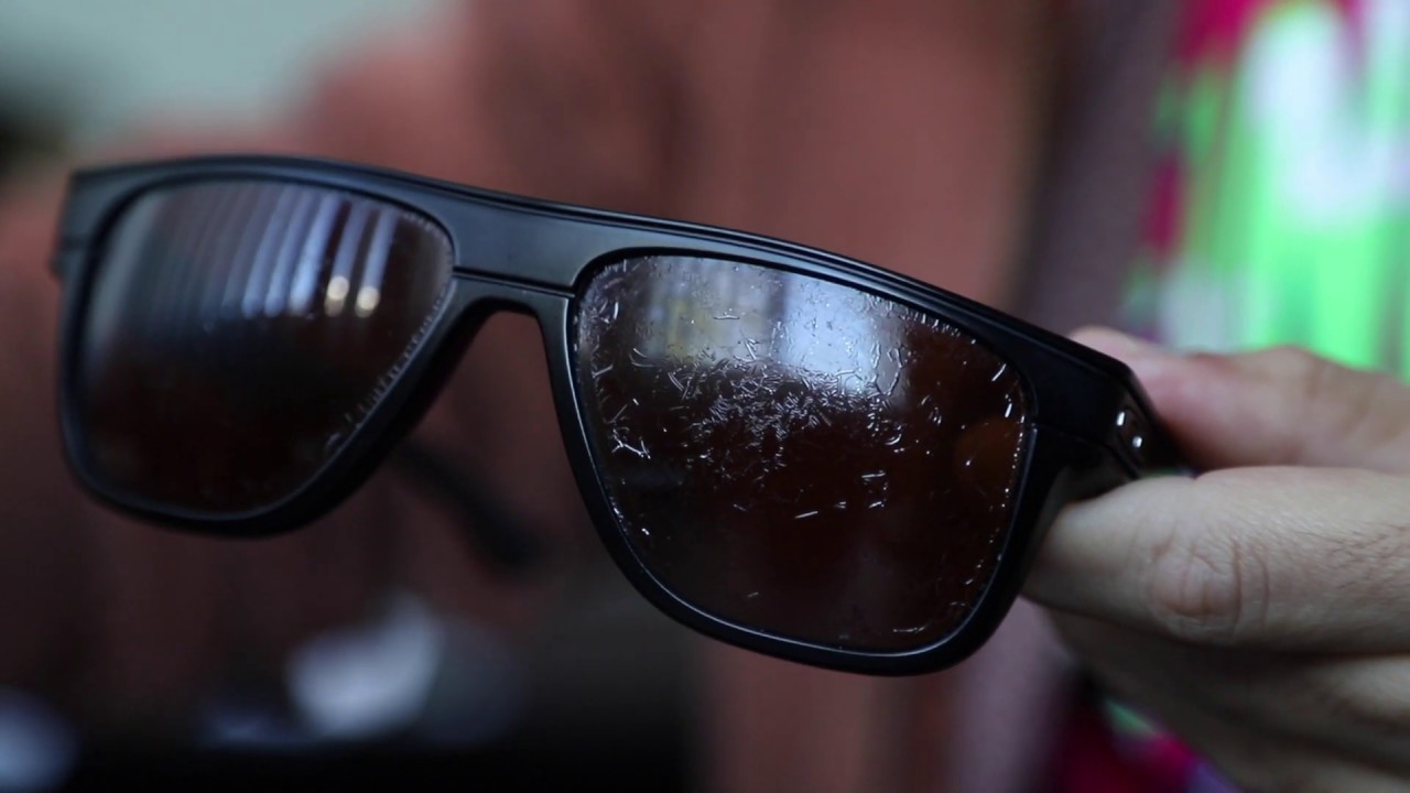 How to Change Oakley Breadbox sunglasses lenses