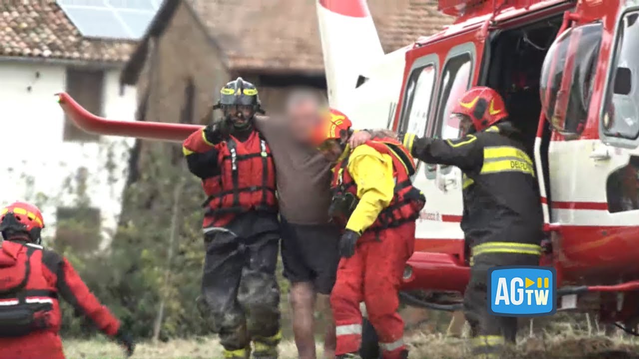 Traversara, lo spettacolare salvataggio di un uomo con l'elicottero