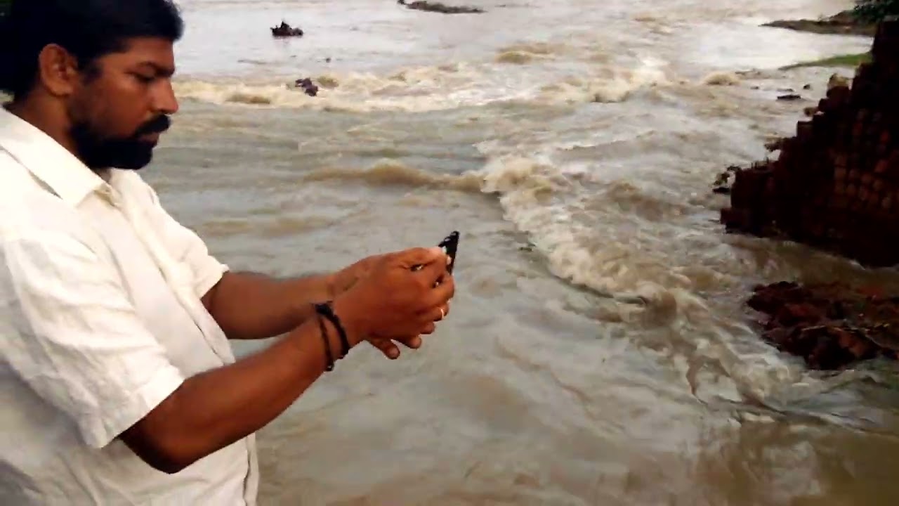 2019 krishna nadi varada kolluru village 💧💧💧