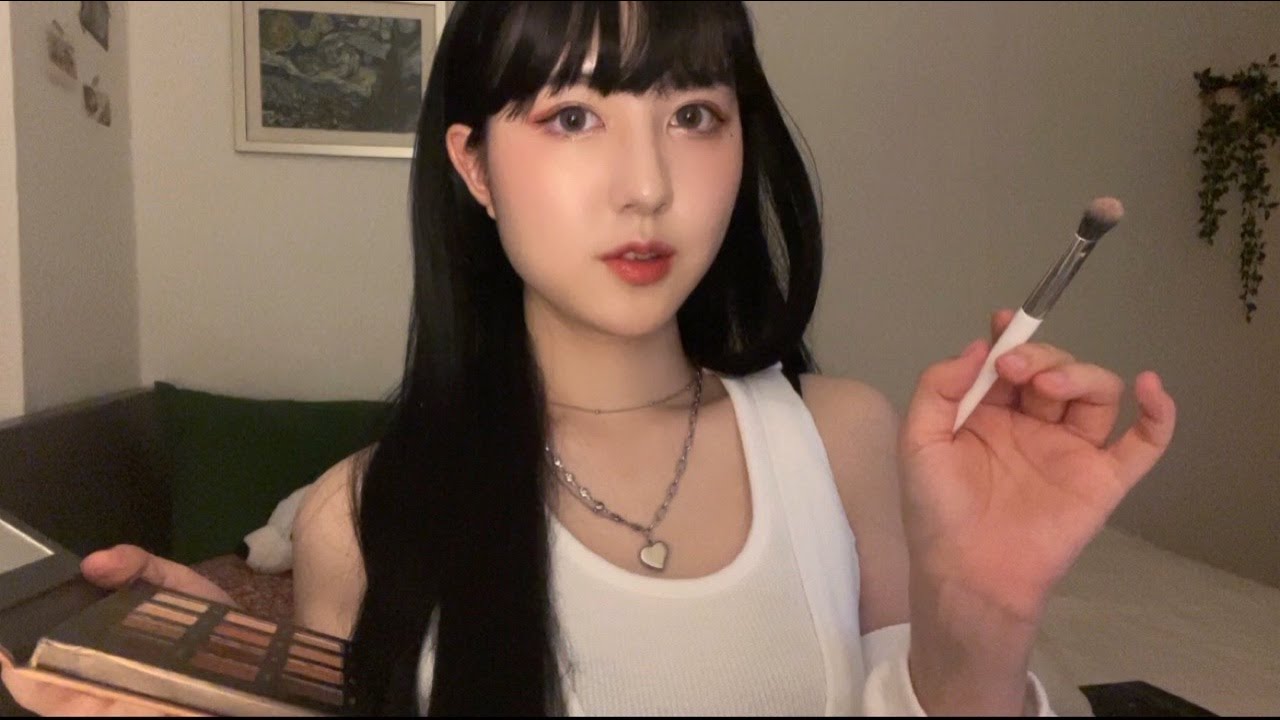 ASMR 댄스부 선배가 해주는 메이크업🍒 School dance club senior does your makeup RP