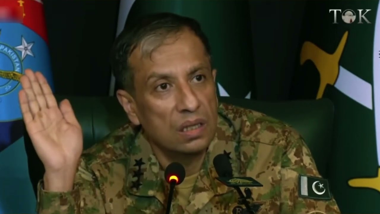 Генеральный директор ISPR генерал-лейтенант Ахмед Шариф Чаудхри направил Индии решительное послан...