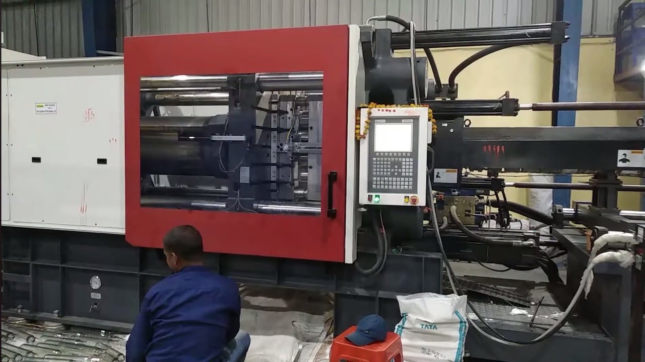 #Ferromatic milacron Omega 450 injection molding machine pet products (20L water bottle)