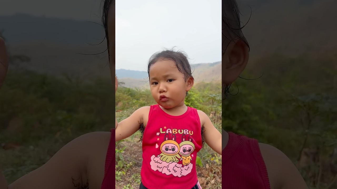 Милый малыш, очень забавный 🥰😍