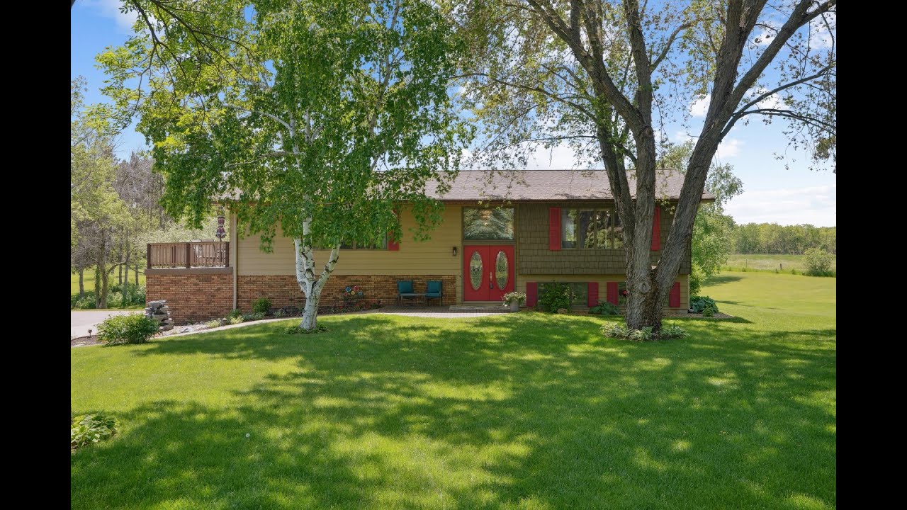 1071 89th Avenue Roberts, WI | ColdwellBankerHomes.com