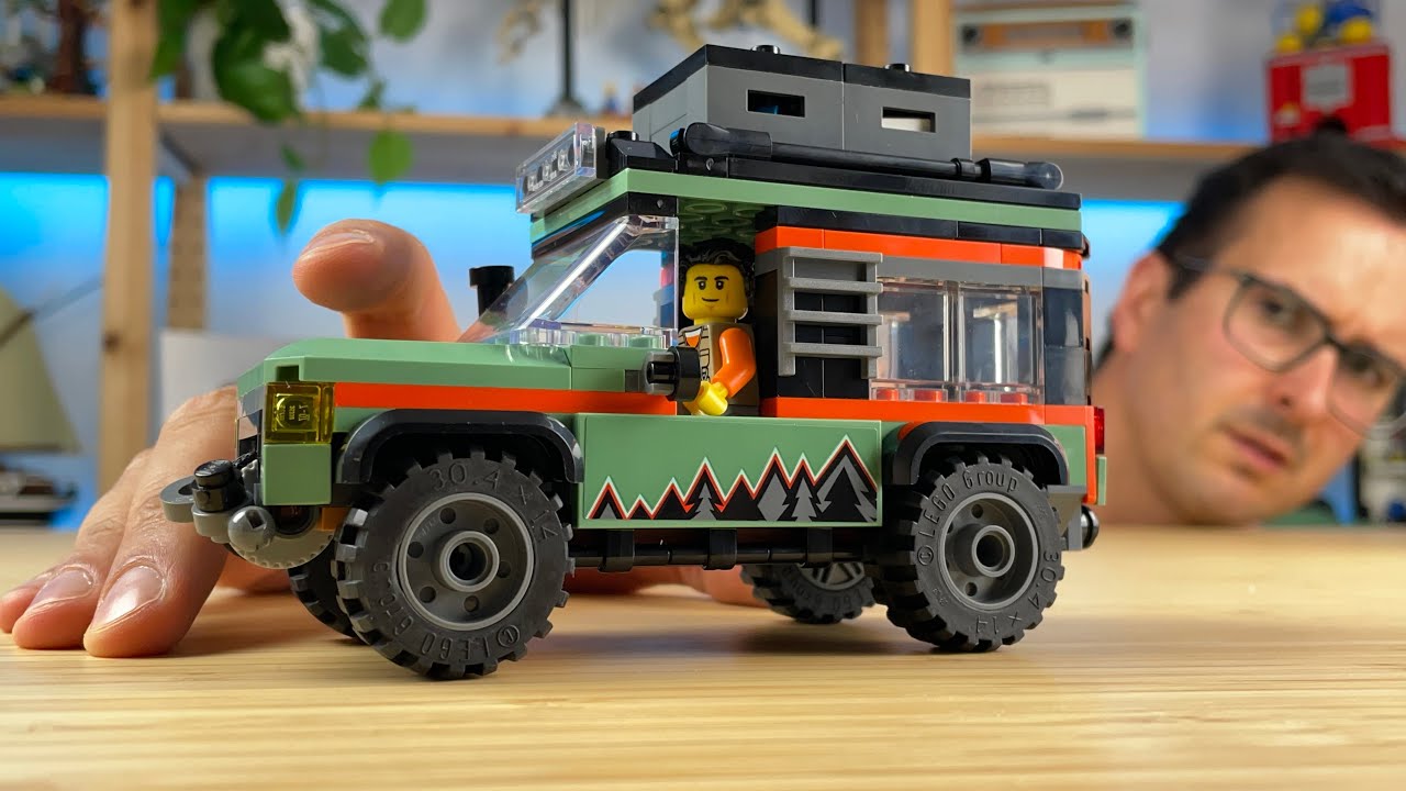 Building the LEGO City Off Road Truck