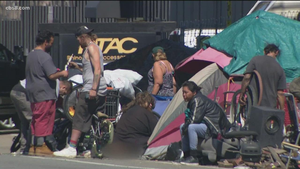 Homeless encampment grows along Magnolia Avenue