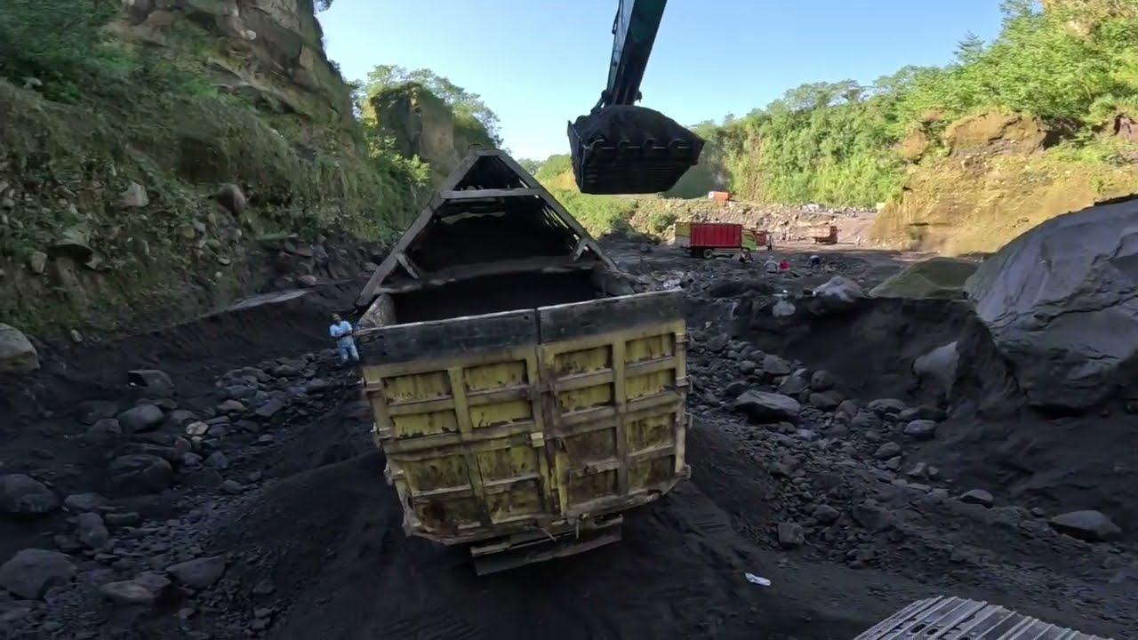 Sand mining part 784