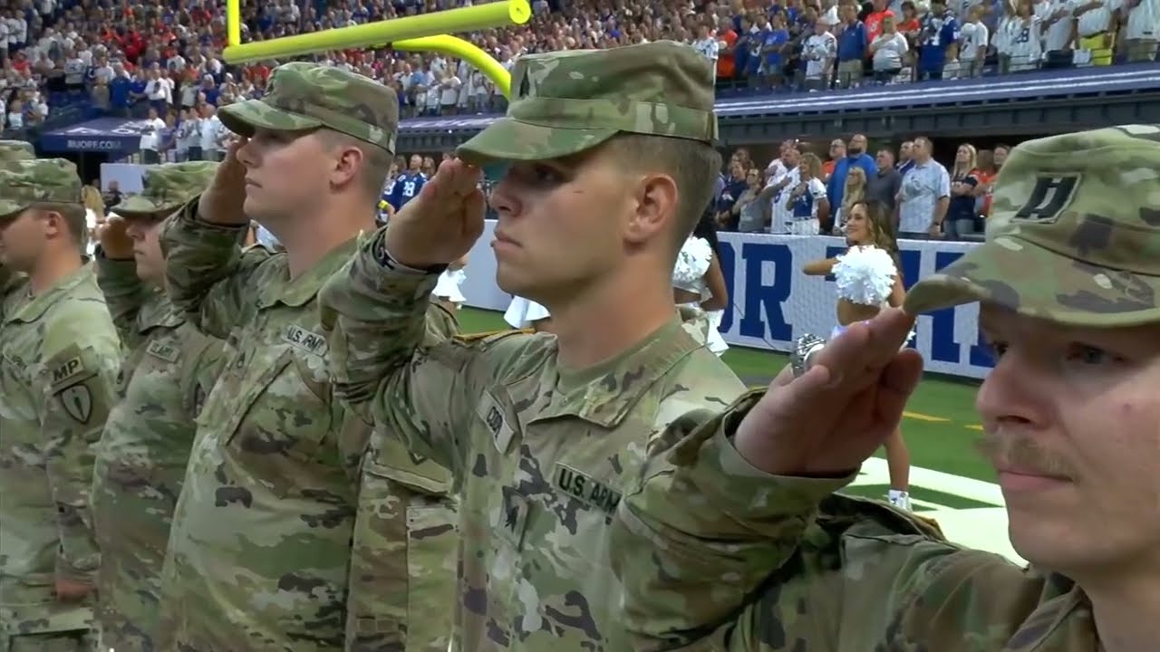 Robert Carter presents the National Anthem | Broncos vs Colts 2025
