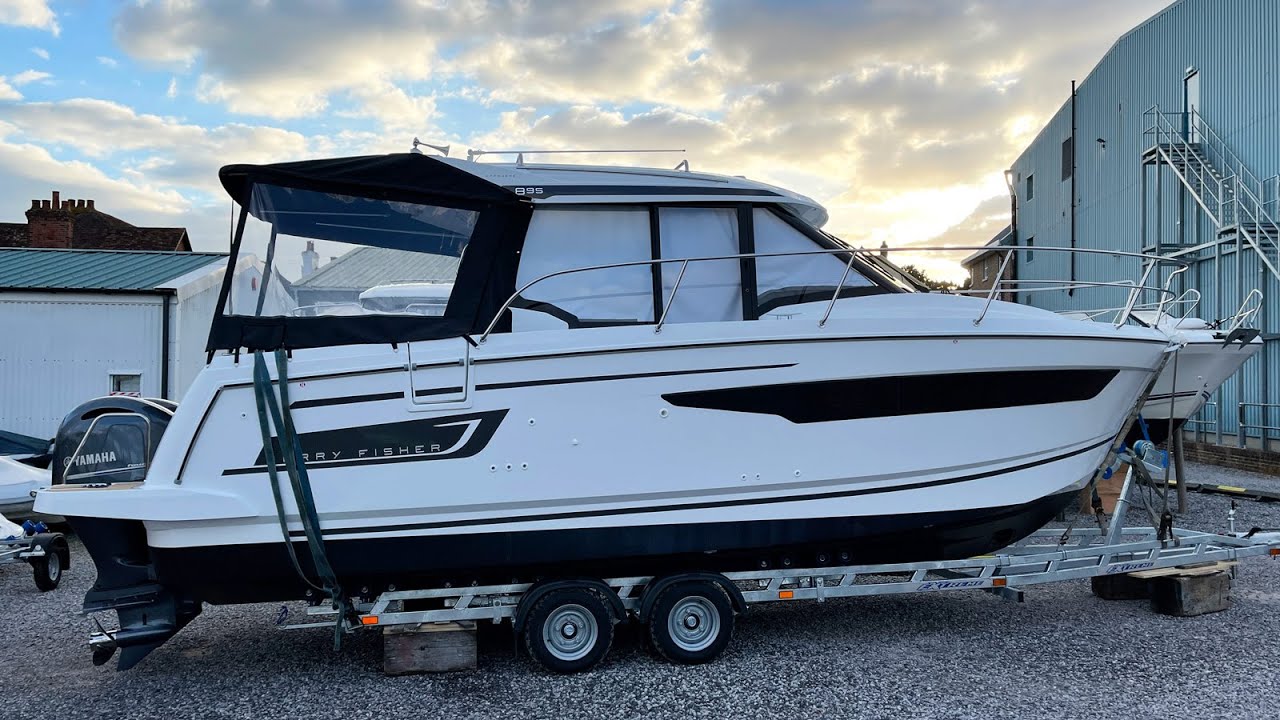 2021 Jeanneau Merry Fisher 895 Offshore with twin Yamaha F200 Overview and Walk-Through - For Sale