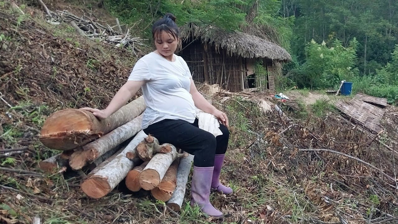 Single mother: Sleeping at night in an abandoned house without electricity