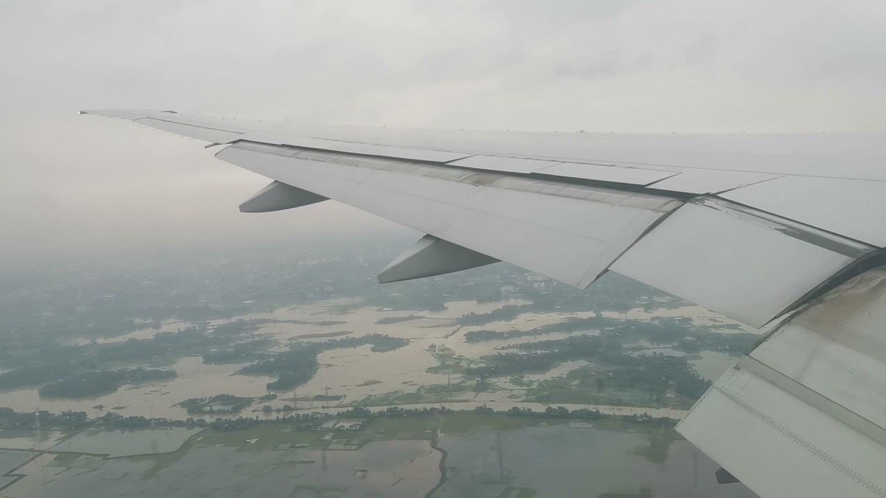Biman Bangladesh Airlines (Boeing 777-300er) Landing in Dhaka