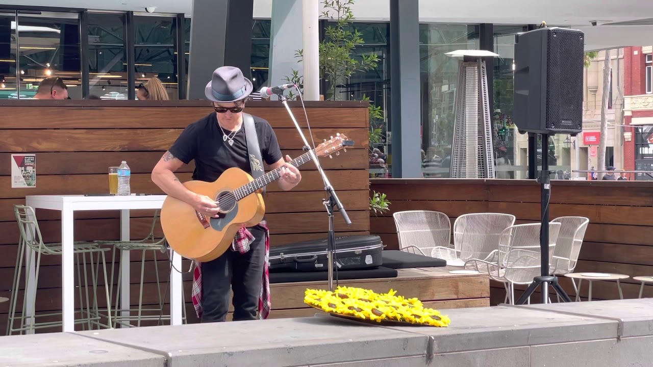 Chris Cheney - All Torn Down (acoustic)