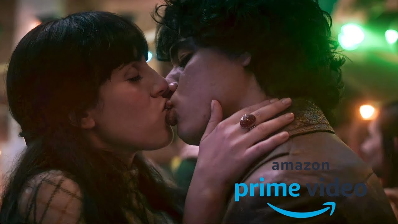 Laura Esquivel en Maradona Sue&ntilde;o Bendito: Claudia y Diego se besan en la fiesta