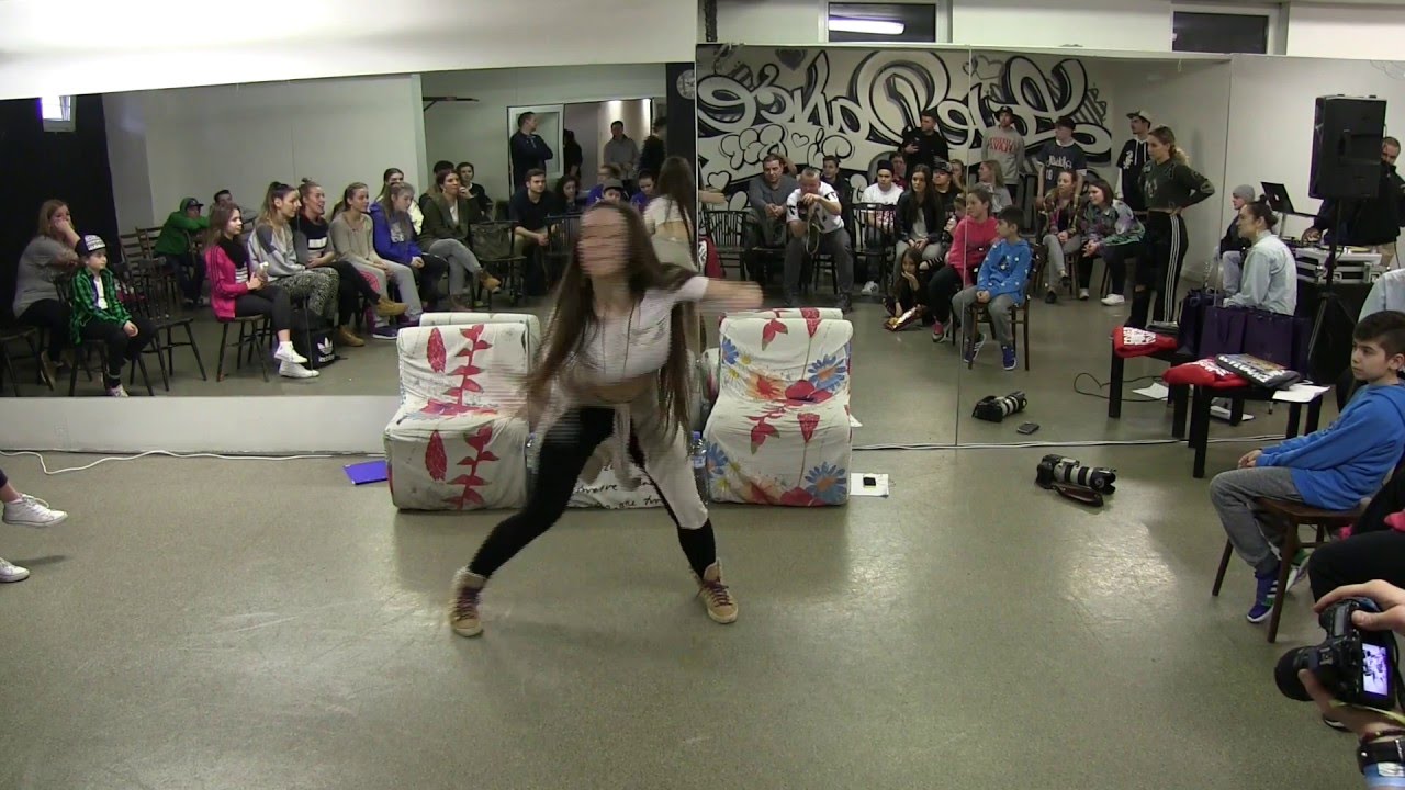 Warm Up Battle - Showcase Bambaii BaddFyah