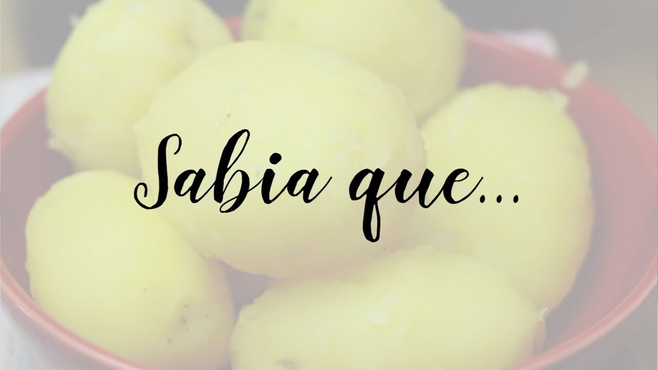 Sabia que... como cozer e descascar batatas inteiras com pele