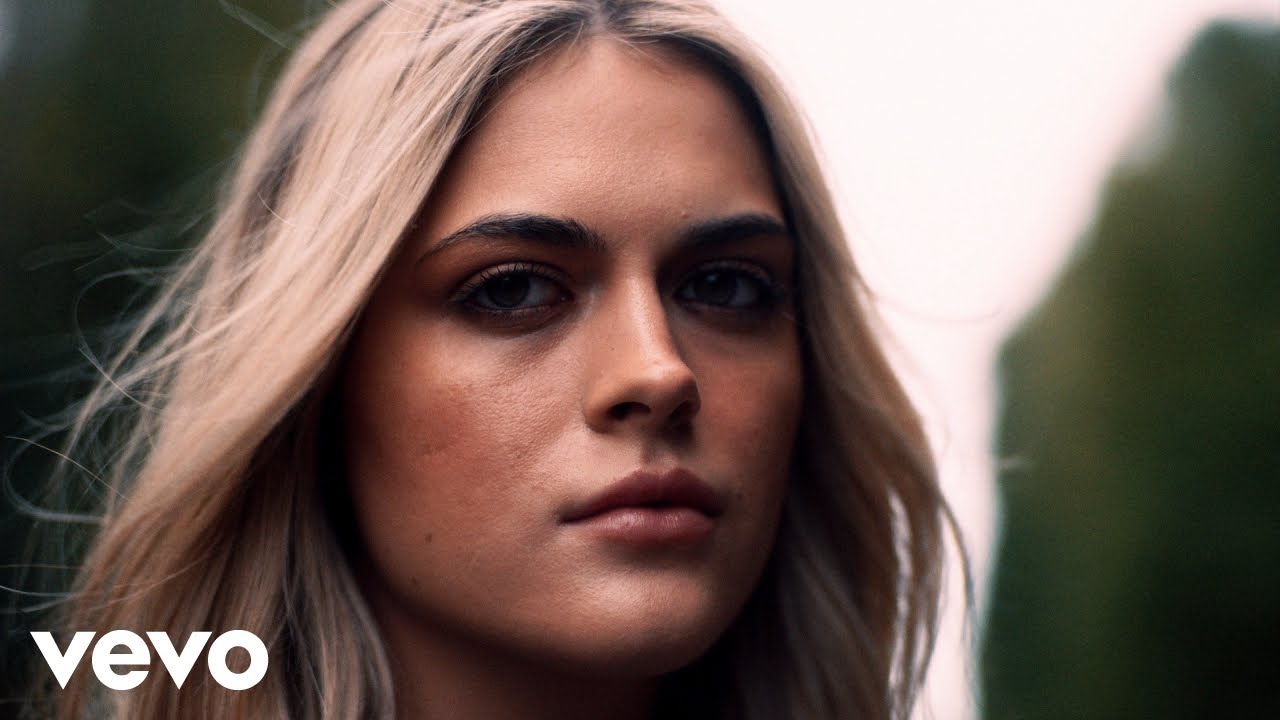 Alana Springsteen - note to self (Official Music Video)